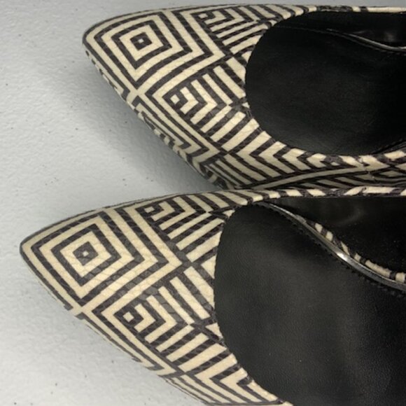 Jessica Simpson Woven Edgy Abstract Geo Aztec Stiletto Heel Pumps - Size 6 - Picture 4 of 6